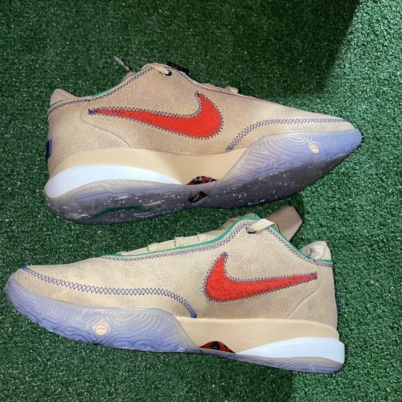 NEW Lebron XX Men's Size 9.5 Sesame/ LT Crimson-Sail DV9090 200 - Picture 3 of 10